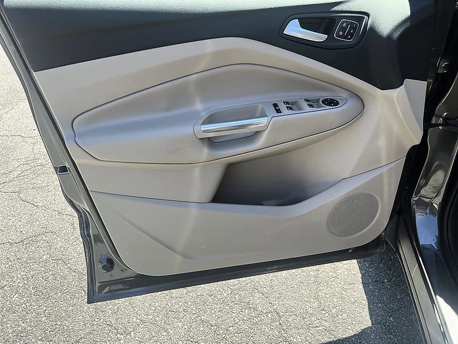 Used 2019 Magnetic Ford Titanium image 9