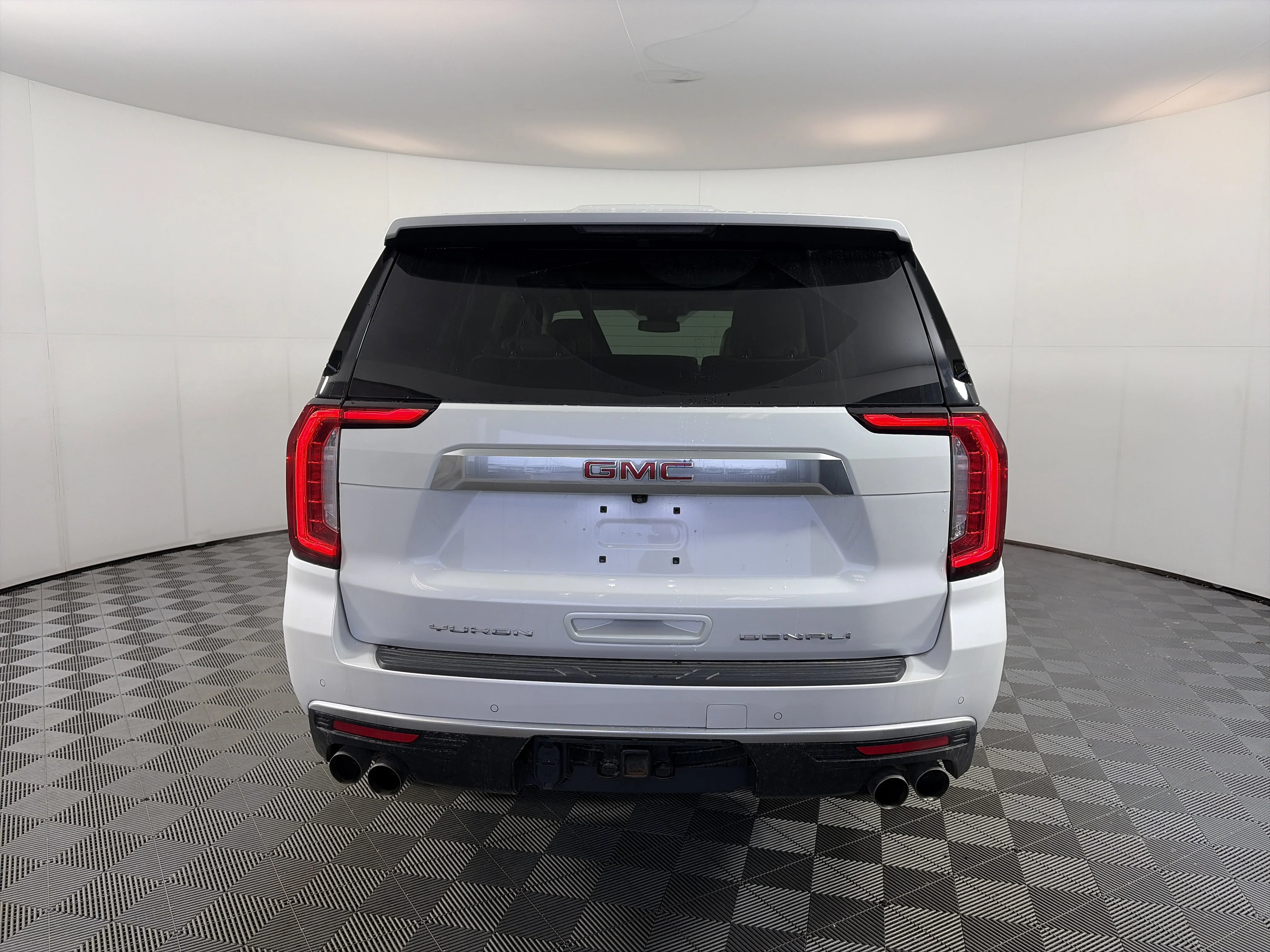 2024 GMC Yukon XL Denali - Photo 10
