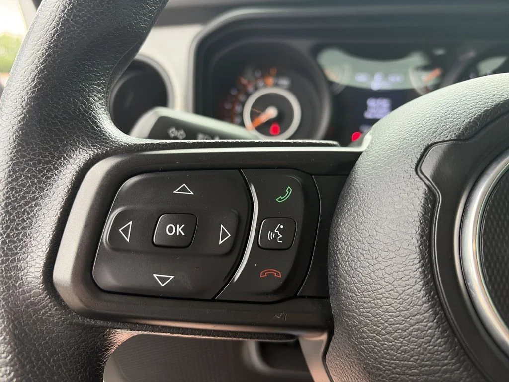Used 2024 White Jeep Sport image 19