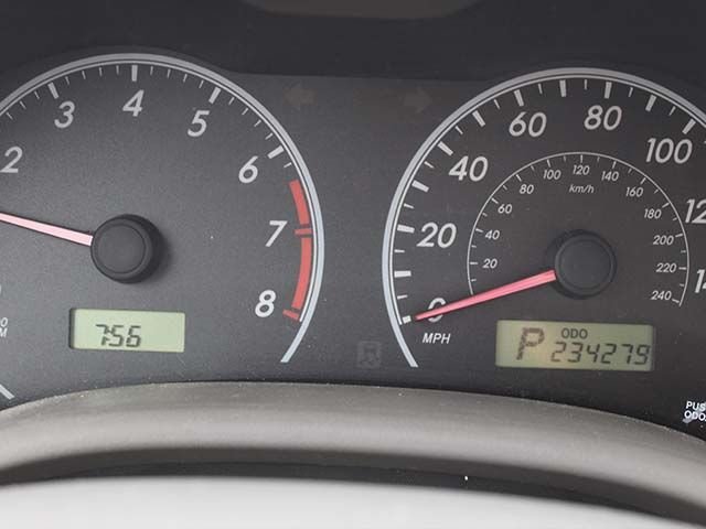 Used 2010 Black Sand Pearl Toyota LE image 10