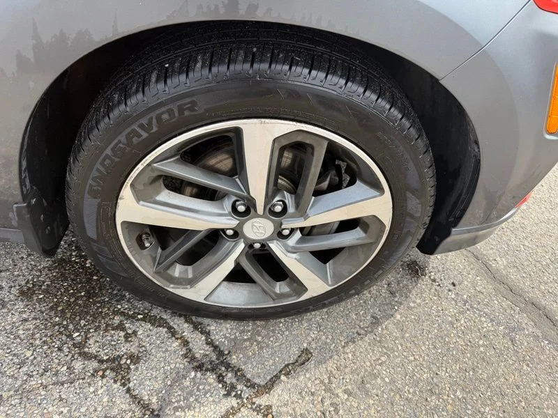 Used 2019 Orange Hyundai Limited image 15