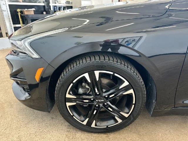 Used 2022 Black Kia GT-Line image 21