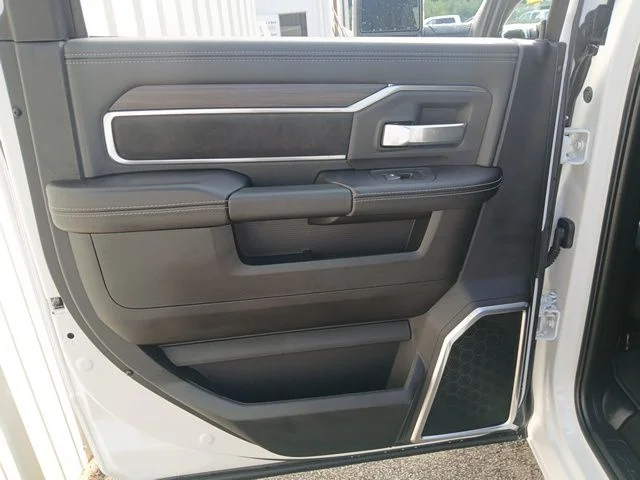 New 2026 Bright White Clear-Coat Exterior Paint RAM Laramie image 21