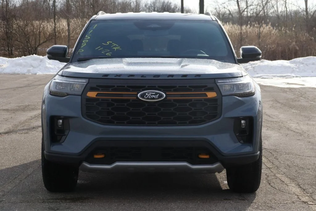 New 2026 Vapor Blue Metallic Ford Tremor® image 3