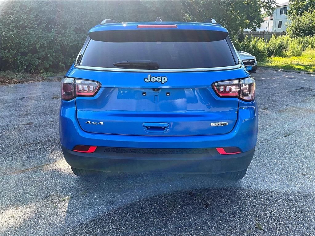 Used 2024 Blue Jeep Latitude image 10