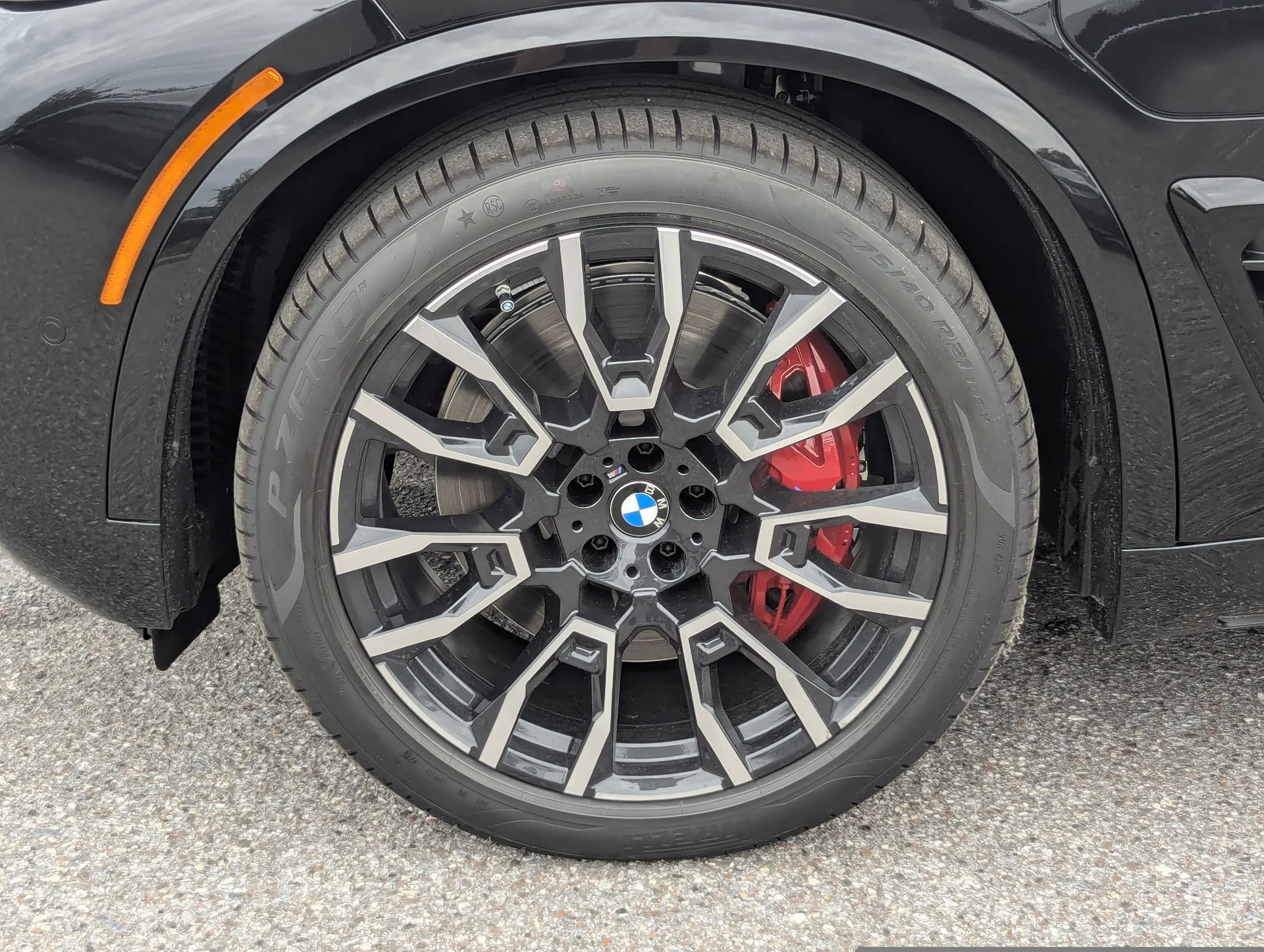 New 2026 Black Sapphire Metallic BMW xDrive50e image 35