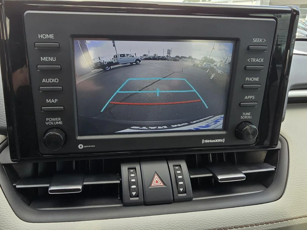 Used 2022 Midnight Black Metallic Toyota XLE Premium image 15