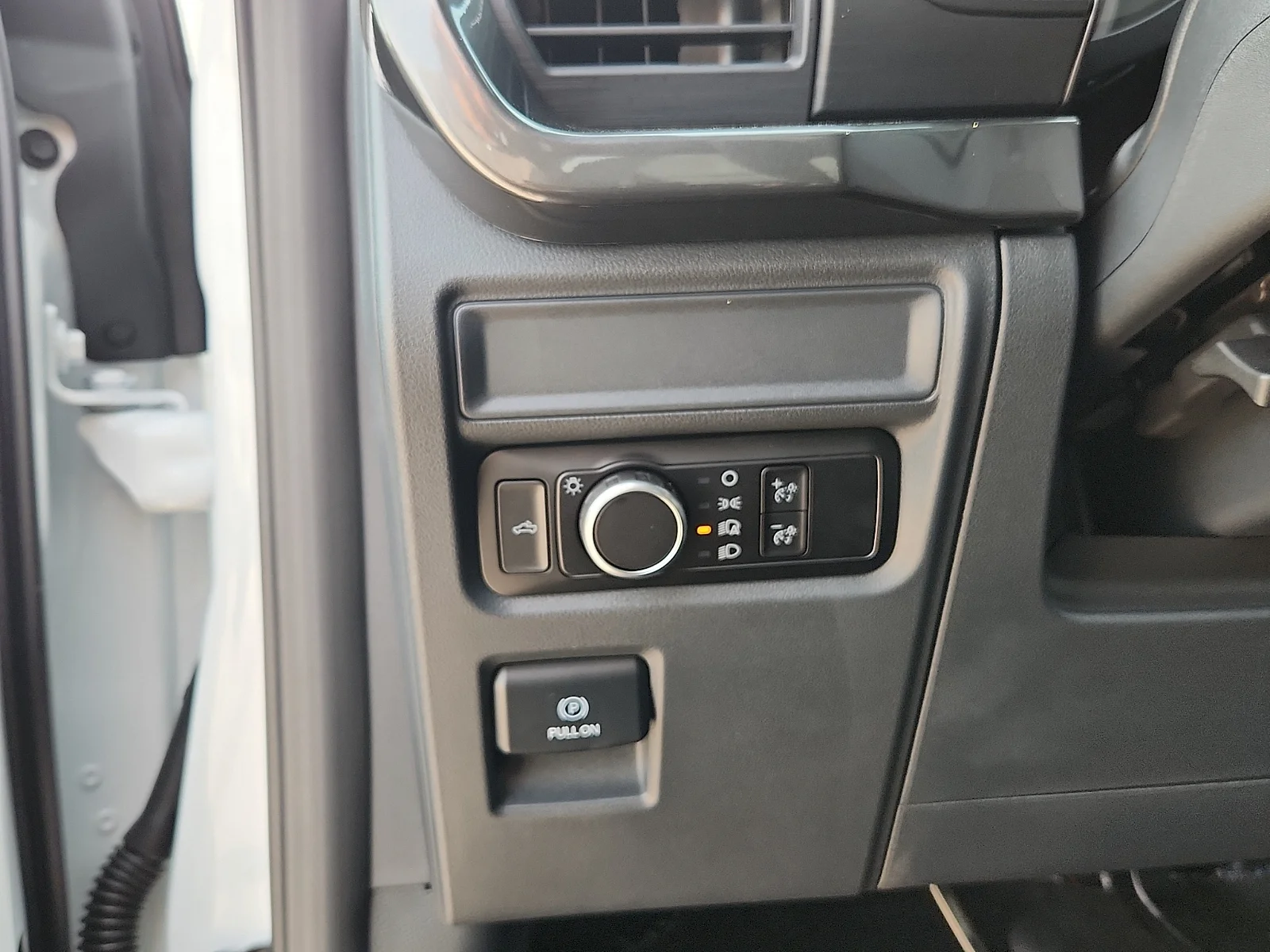 New 2026 Oxford White Ford STX image 16