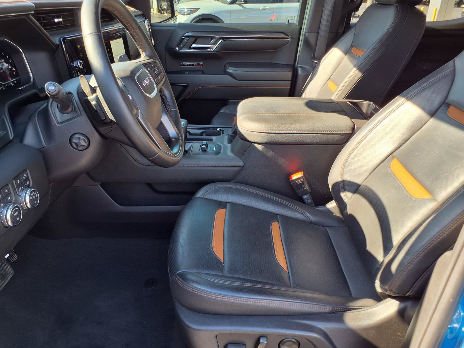 Used 2024 Dynamic Blue Metallic GMC AT4 image 13