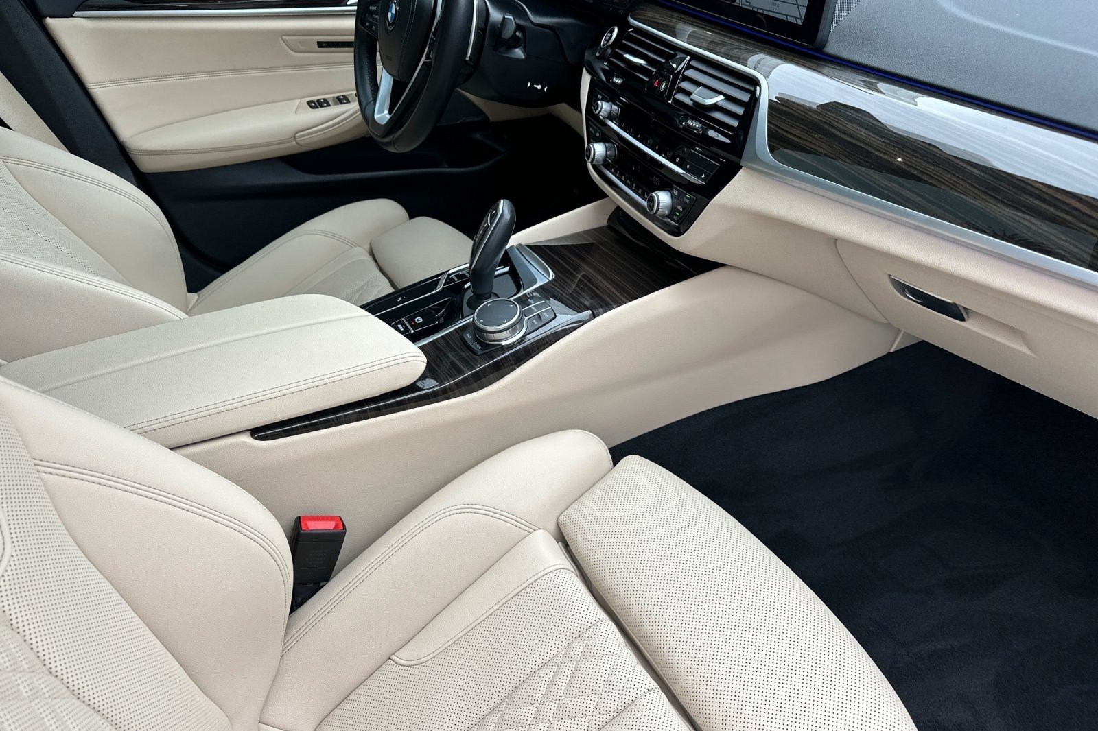 Used 2023 Mineral White Metallic BMW 530i image 14
