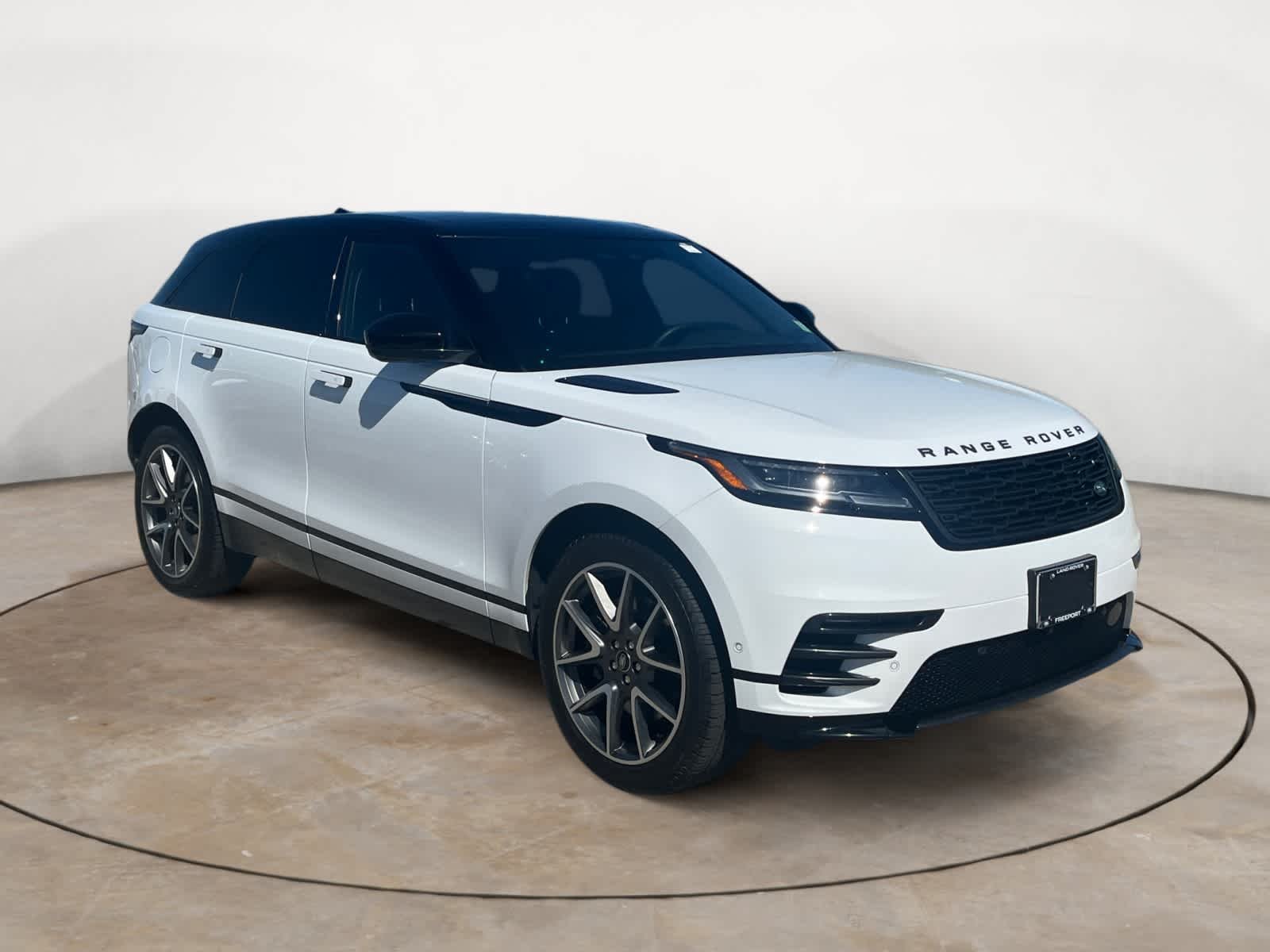 Certified Used 2026 Fuji White Land Rover Dynamic SE image 7