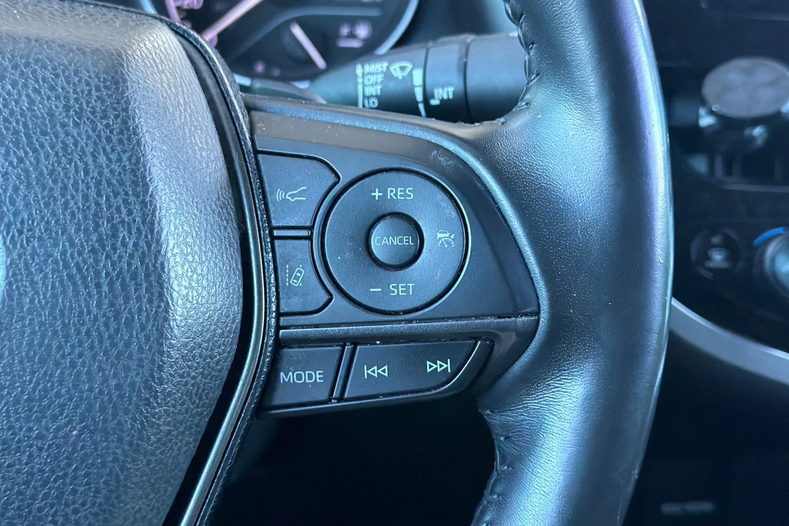 Used 2022 Red Toyota SE image 31