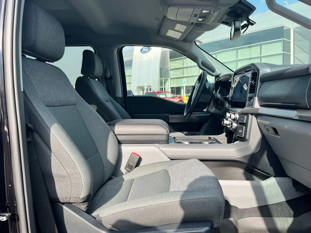 New 2026 Black Ford XLT image 7