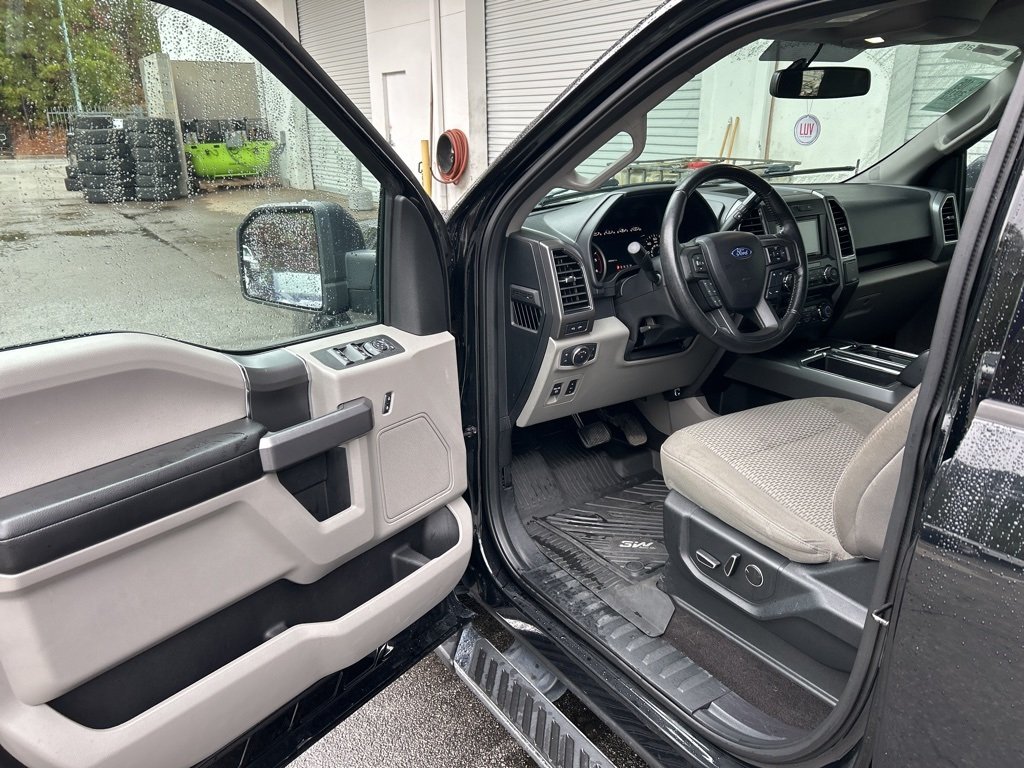 2018 Ford F-150 XLT photo 3