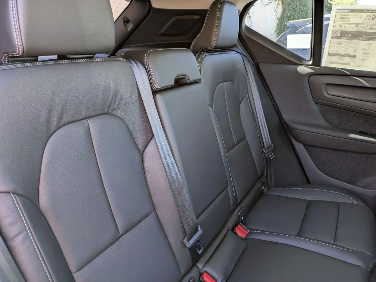 2026 Volvo XC40 Ultra - Photo 13