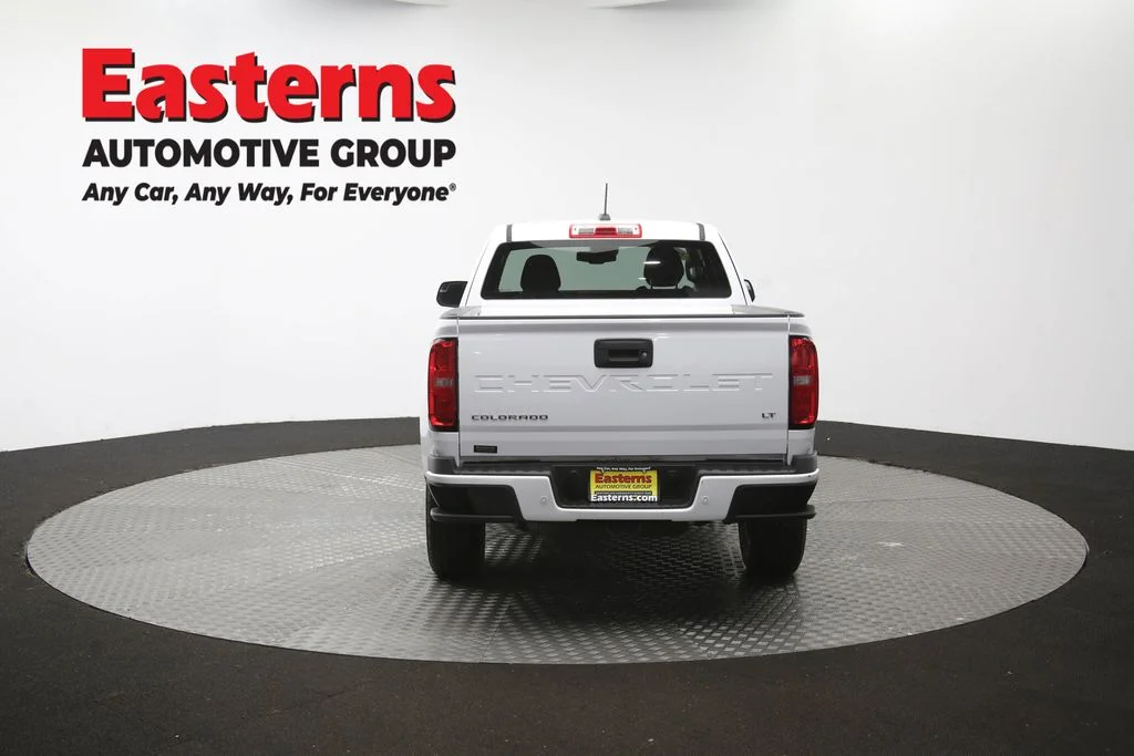 Used 2022 White Chevrolet LT image 36