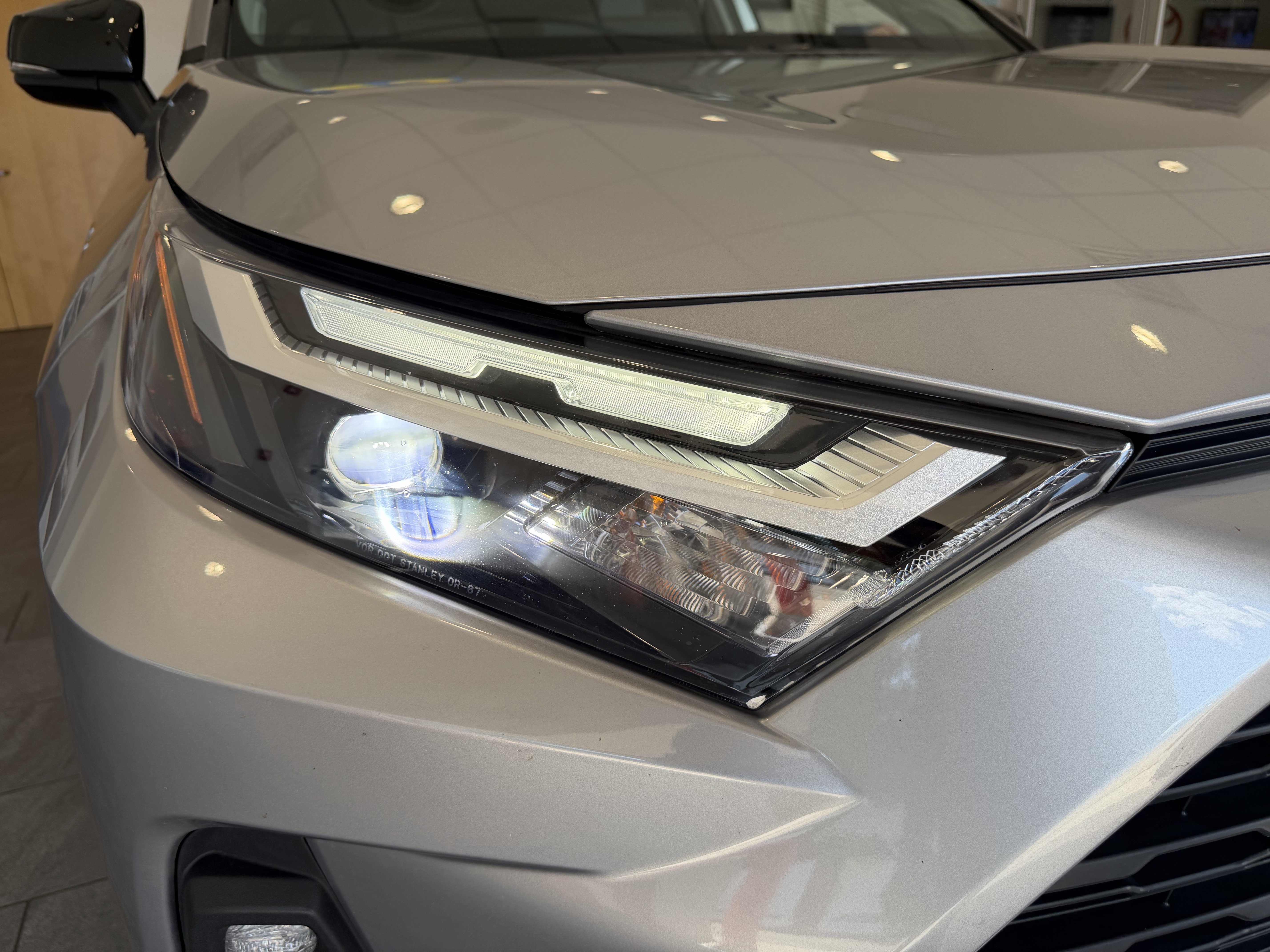 Used 2023 Silver Toyota XLE Premium image 47