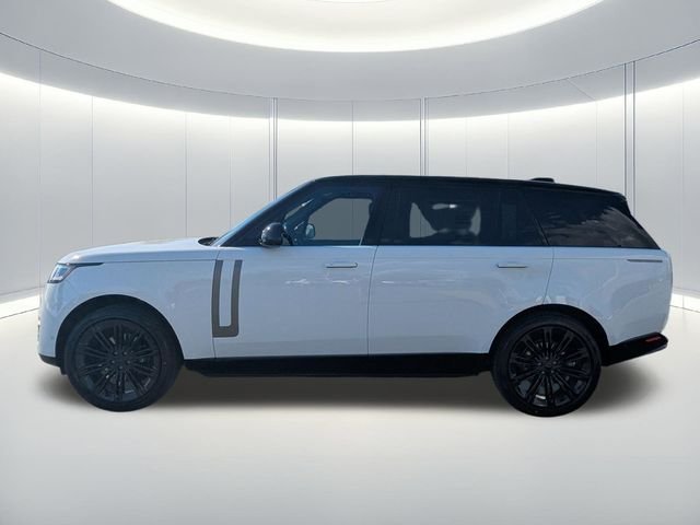 New 2026 Fuji White Land Rover SE image 9