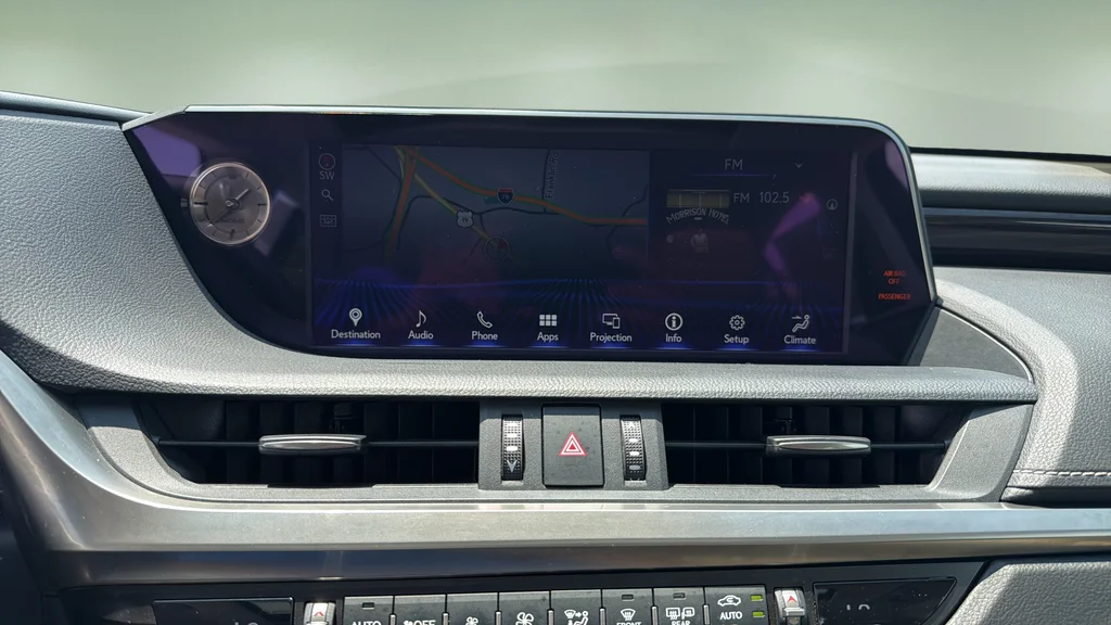 Certified Used 2020 White Lexus 300h image 26