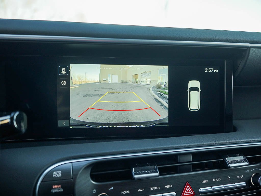 New 2026 Creamy White Pearl Hyundai SEL 8P AWD image 26