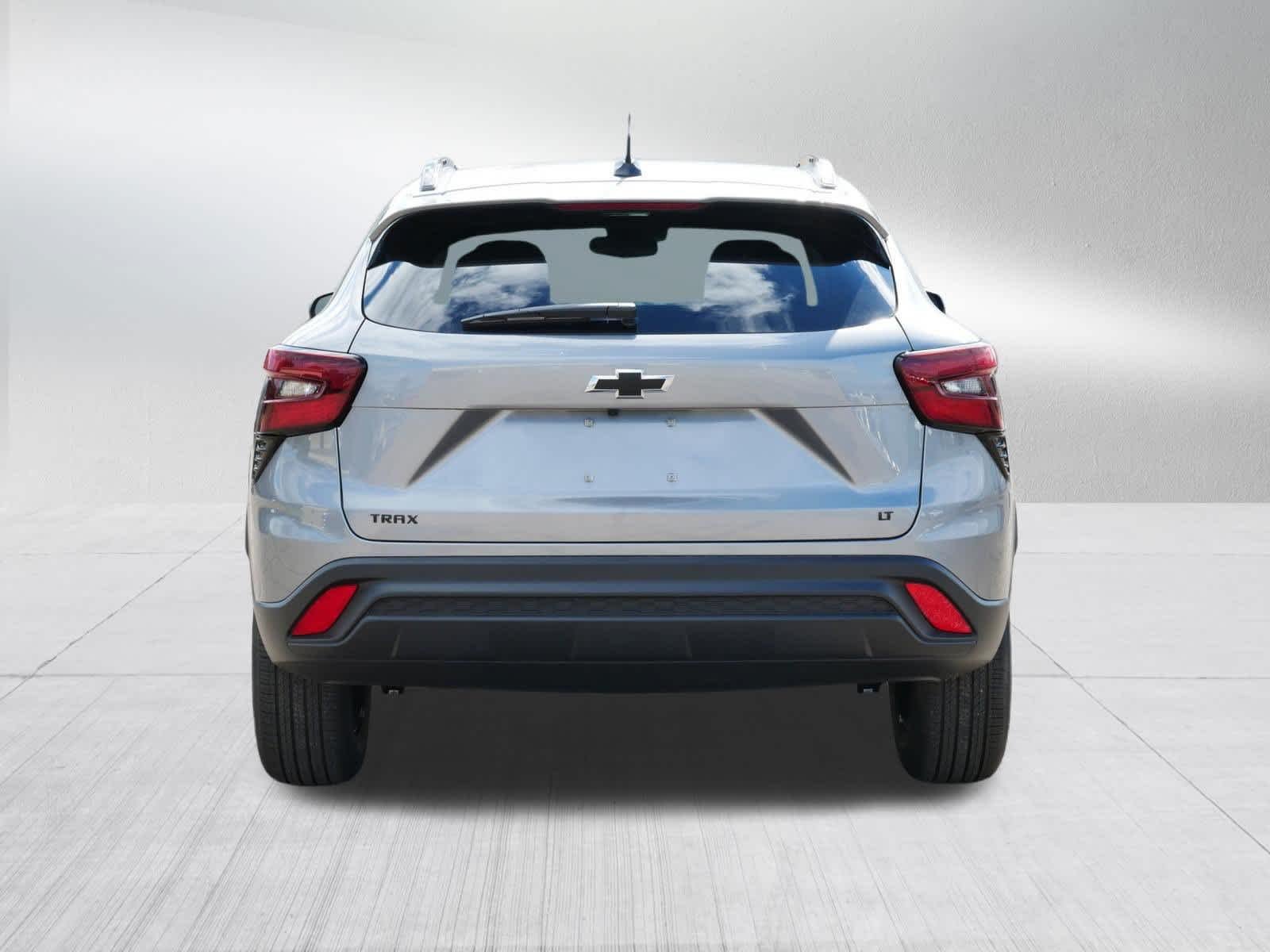 New 2026 Sterling Gray Metallic Chevrolet LT image 4