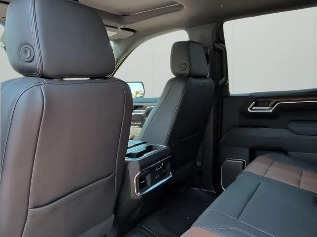 Used 2025 Black Chevrolet High Country image 44