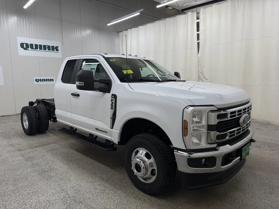 2026 Ford F-350 XL 4x4 SuperCab 168-In DRW's photo