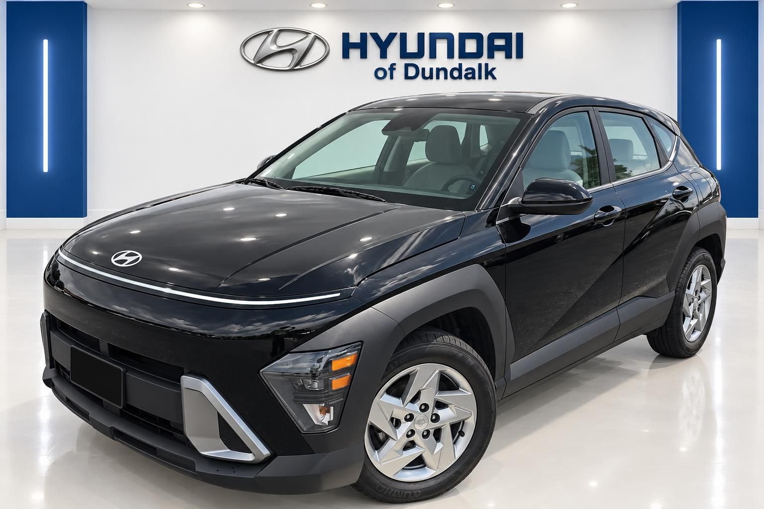 Used 2025 Black Hyundai SE image 1
