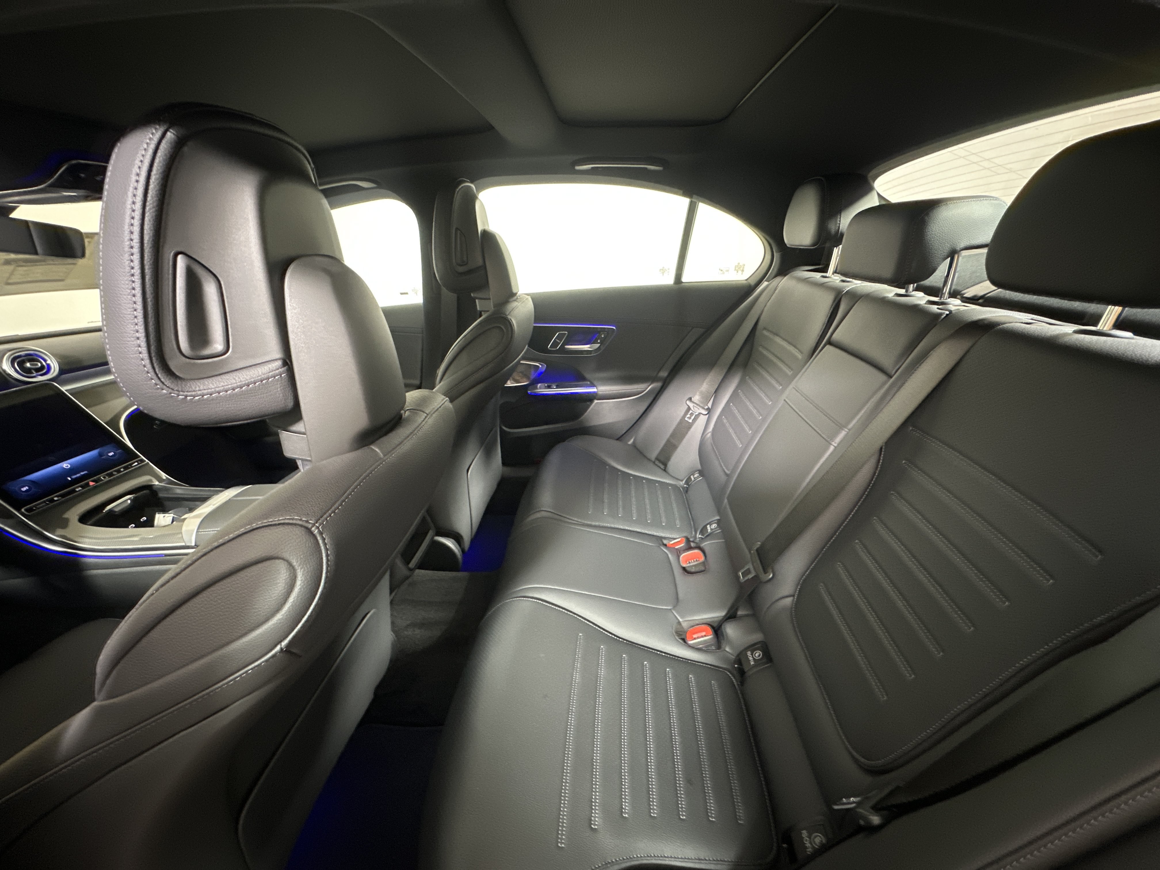 New 2026 GRAPHITE GREY METALLIC Mercedes-Benz C 300 image 22