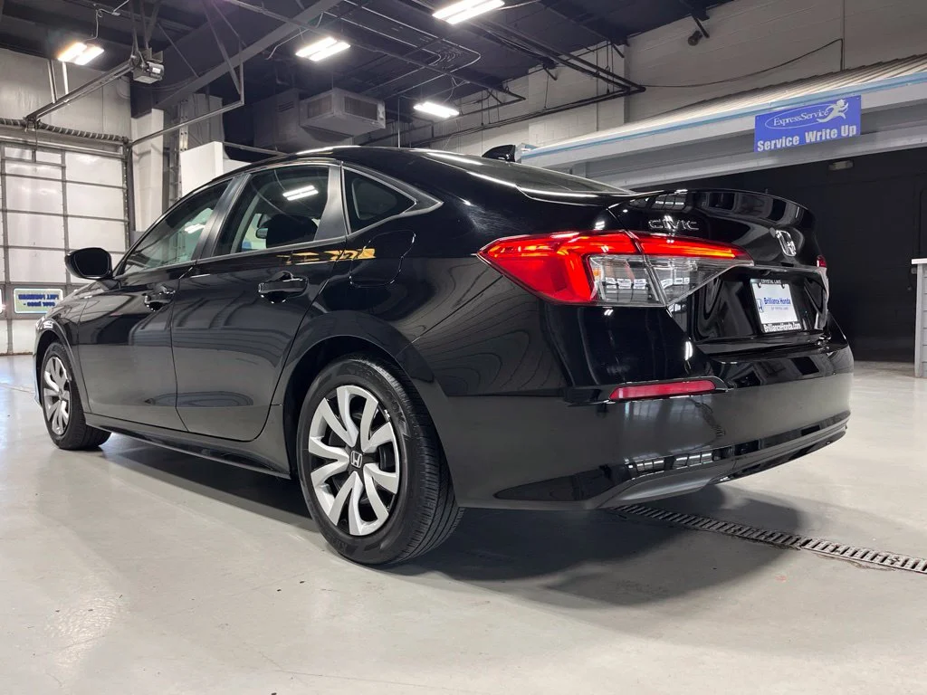 Certified Used 2024 Crystal Black Pearl Honda 2.0L 4D LX image 5