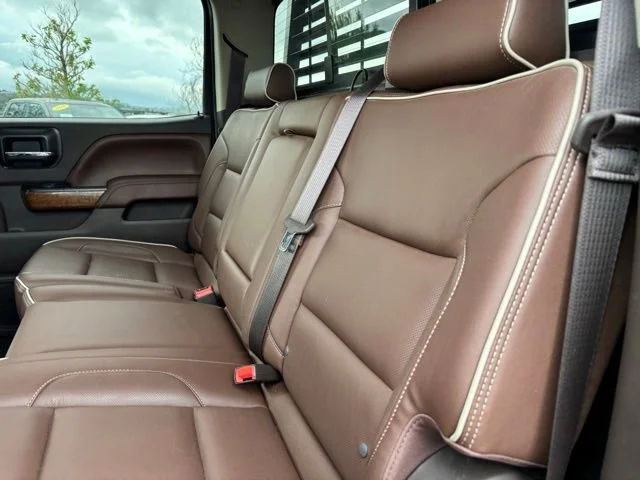 Used 2017 BUTTE RED METALLIC Chevrolet High Country image 18