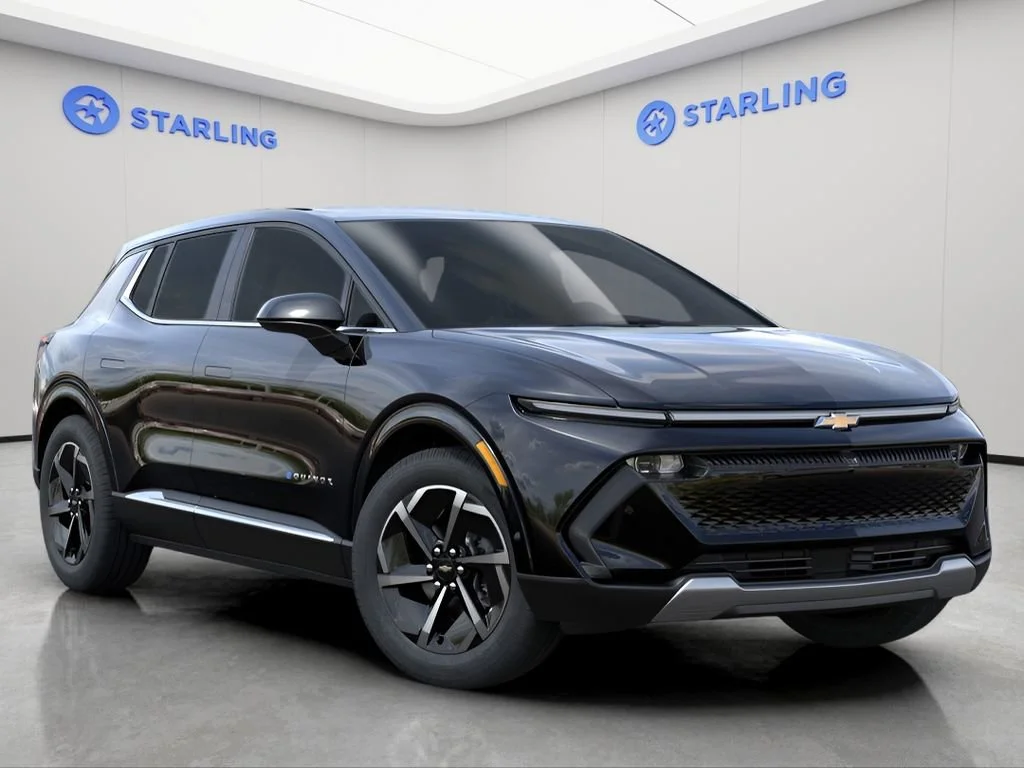 Used 2025 Black Chevrolet LT image 7