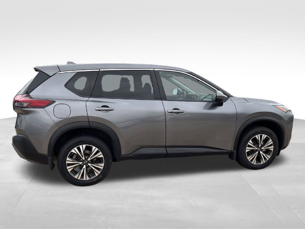 Used 2023 Gray Nissan SV image 6