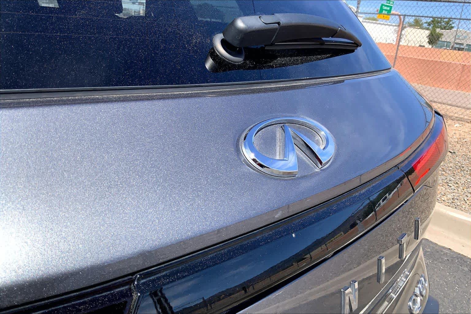Used 2023 Graphite Shadow INFINITI LUXE image 29