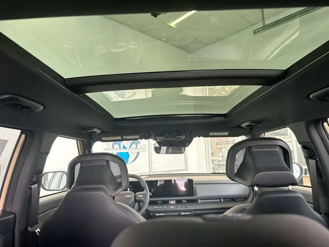 New 2027 Terrain Brown Kia X-Line S image 18