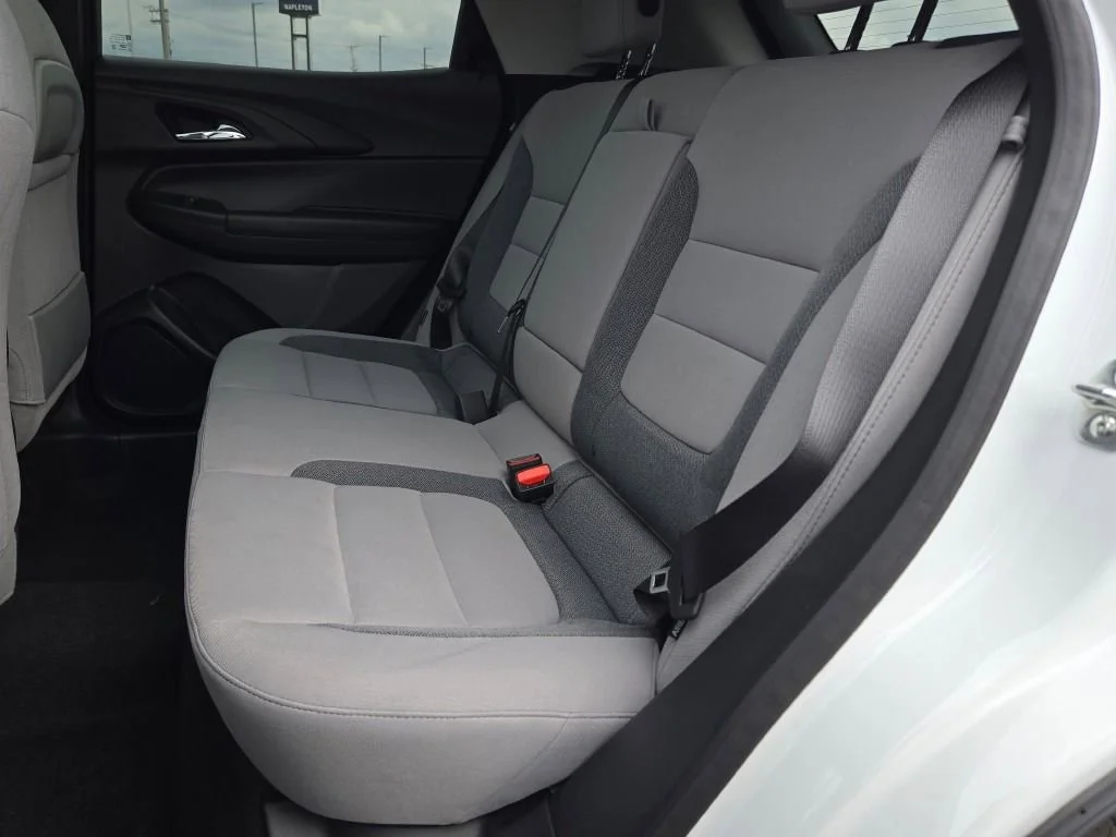 New 2026 Summit White Chevrolet LT image 19
