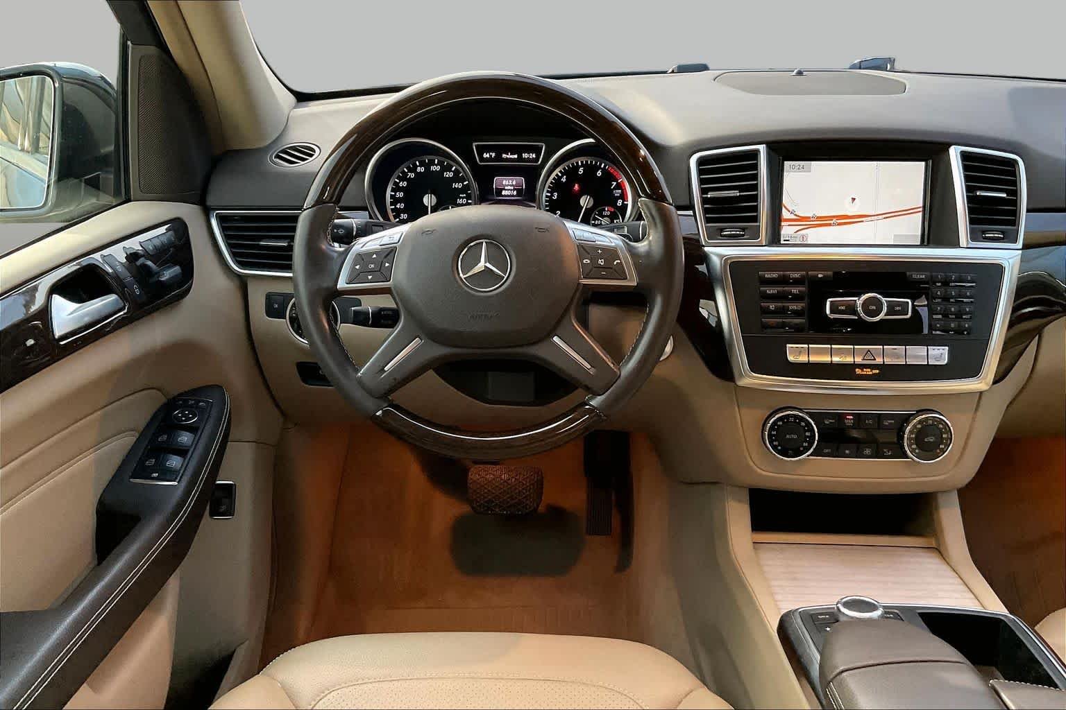 Used 2013 Black Mercedes-Benz ML 350 image 4