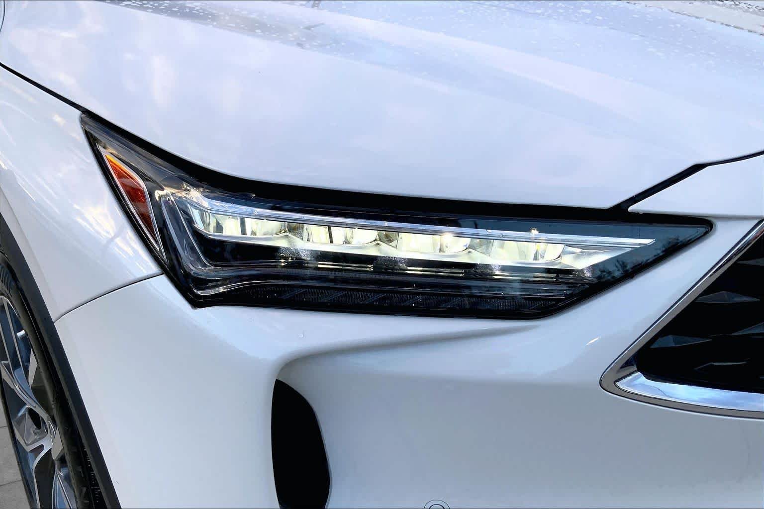 Used 2024 Platinum White Pearl Acura w/Technology Package image 28