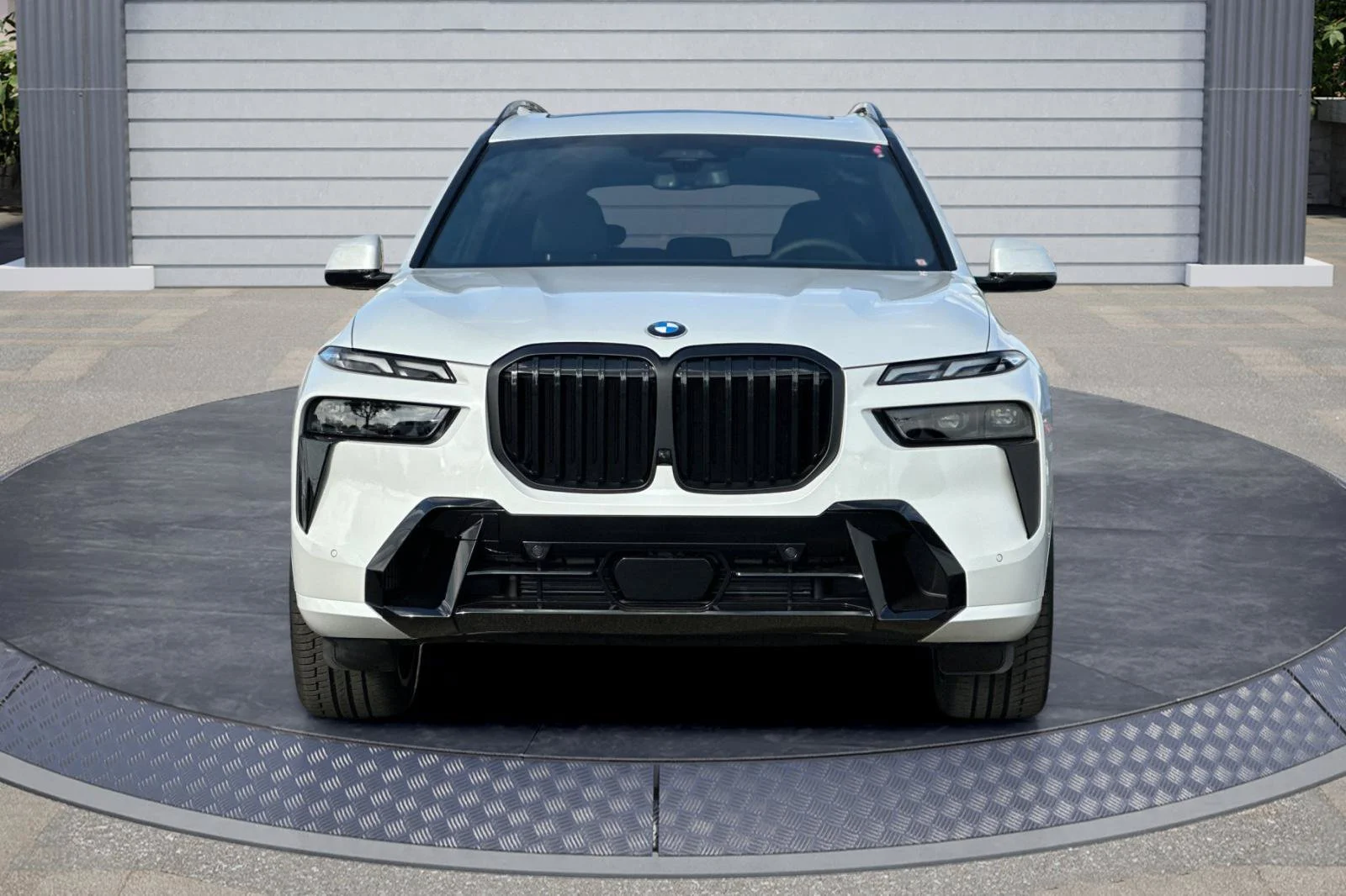 New 2027 Mineral White Metallic BMW xDrive40i image 2
