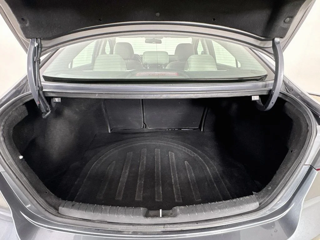 Used 2018 Machine Gray Hyundai SEL image 28