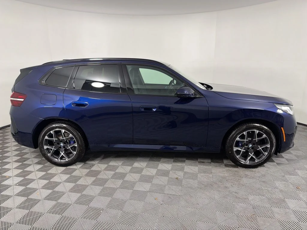Used 2026 Tanzanite Blue II Metallic BMW 30 xDrive image 4