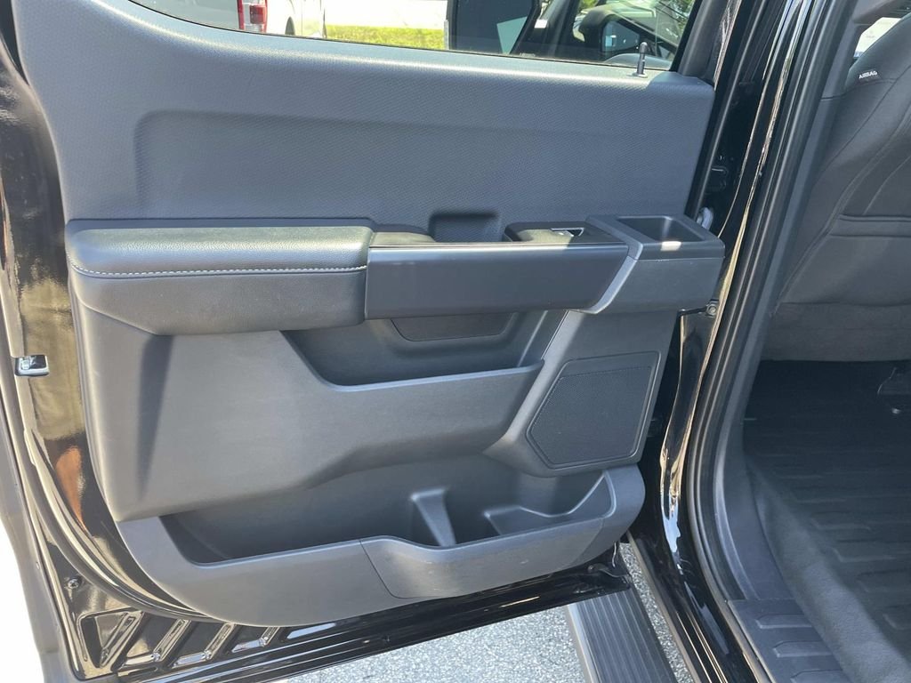 Used 2021 Black Ford XL image 16