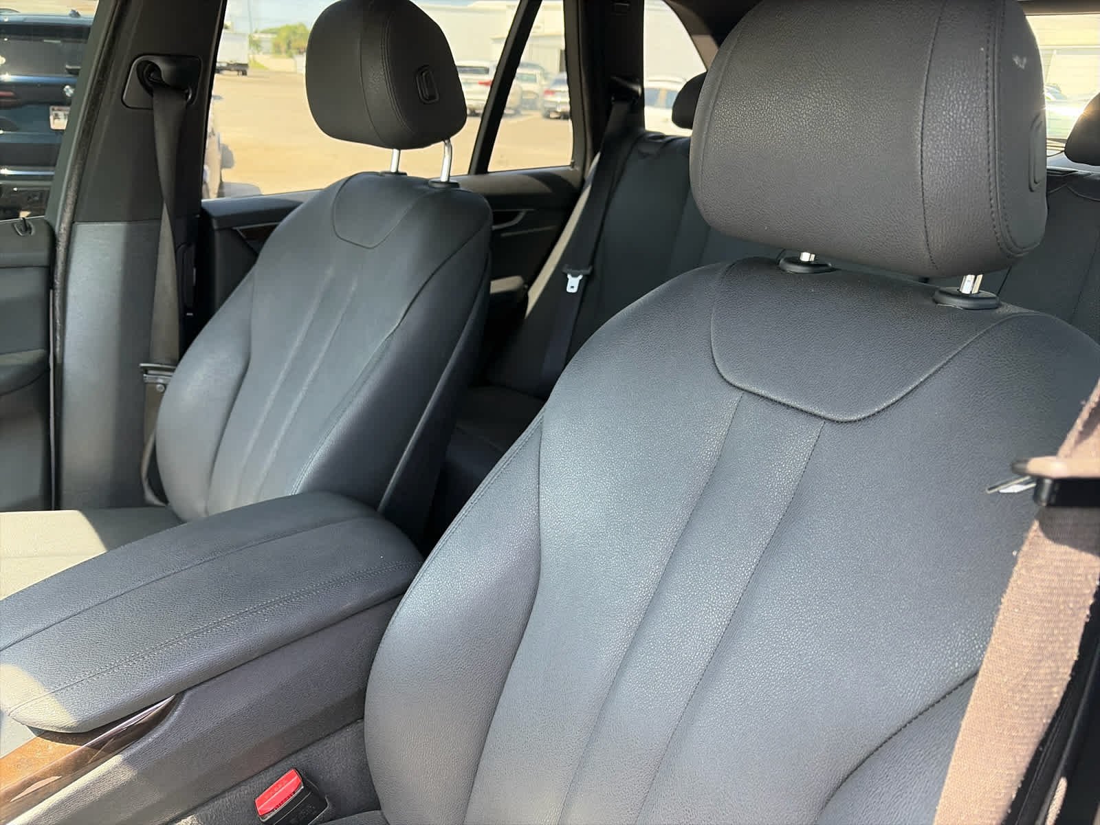 Used 2018 Alpine White BMW sDrive35i image 8