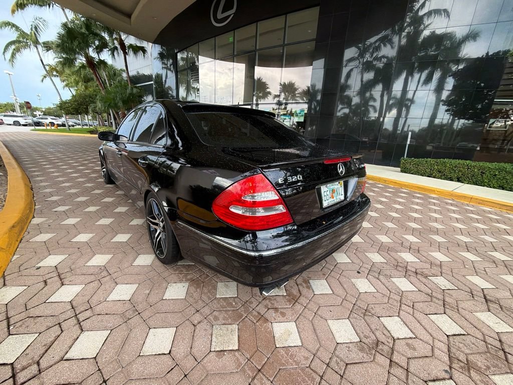 Used 2005 Black Mercedes-Benz 3.2L image 10