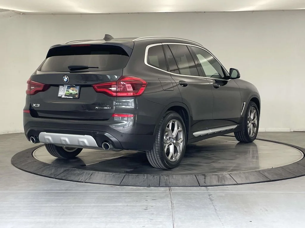 Used 2020 Gray BMW xDrive30i image 5