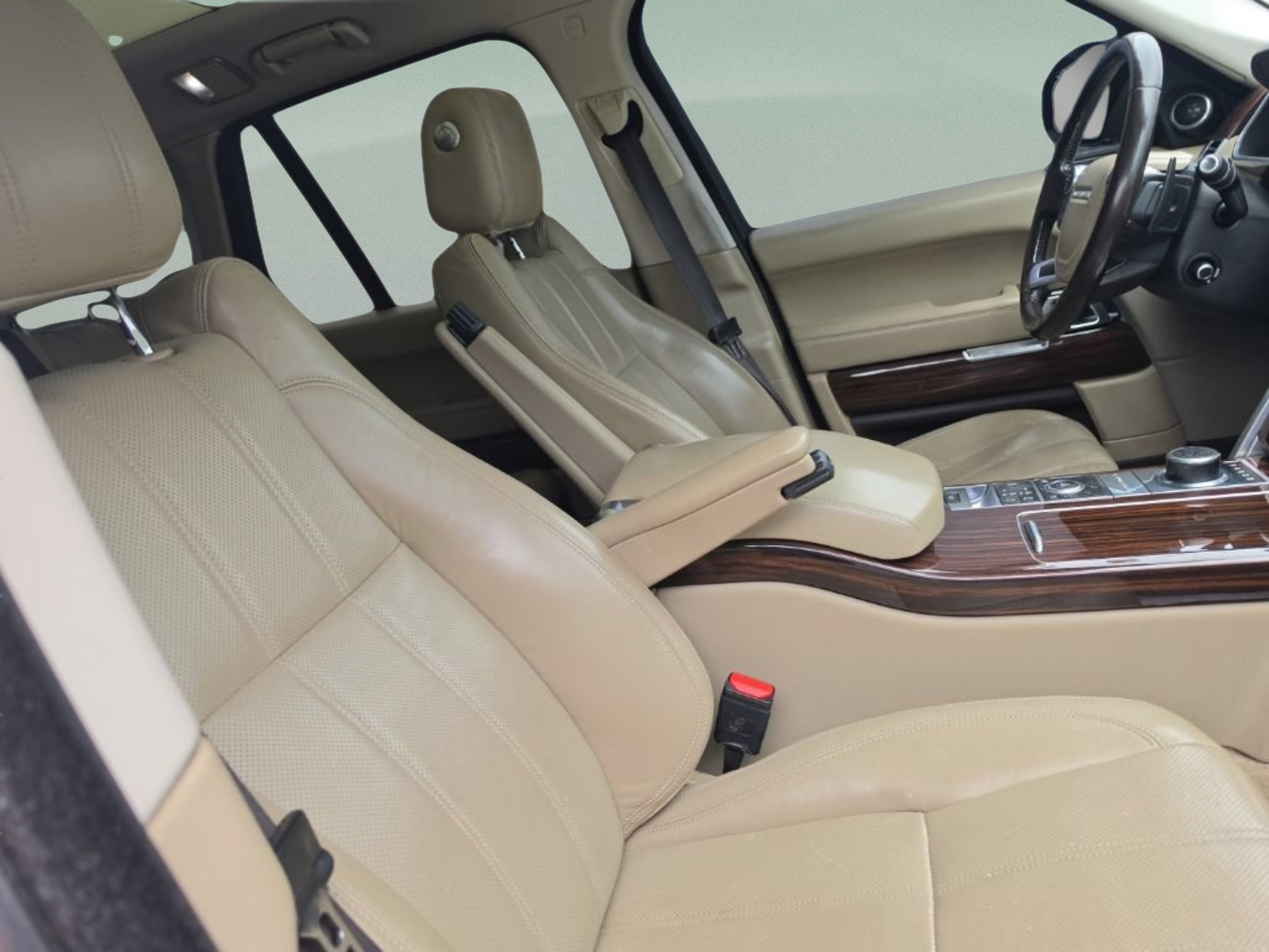 Used 2015 Santorini Black Metallic Land Rover Supercharged image 26