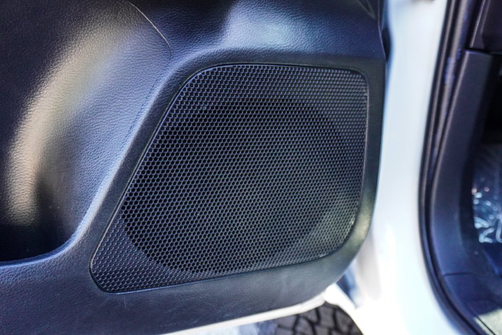 Used 2022 White Toyota SR5 image 19