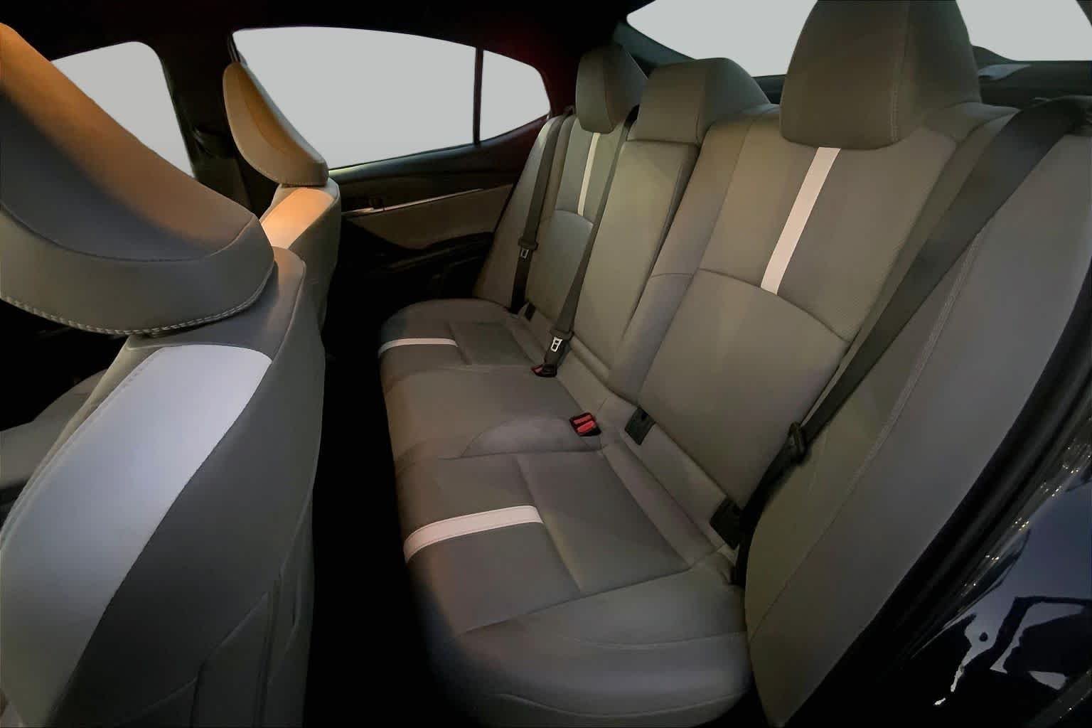 Used 2025 Underground Toyota SE image 18