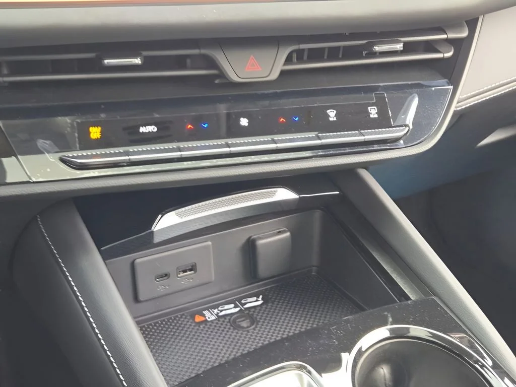 2026 Buick Envision Sport Touring - Photo 28