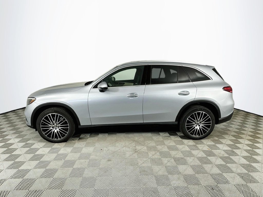 New 2027 Cirrus Silver Metallic Mercedes-Benz GLC 300 image 38